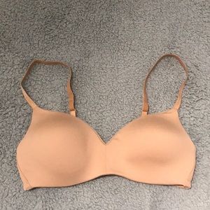 NWOT Calvin Klein Lightly Lined Nude Wireless Bra